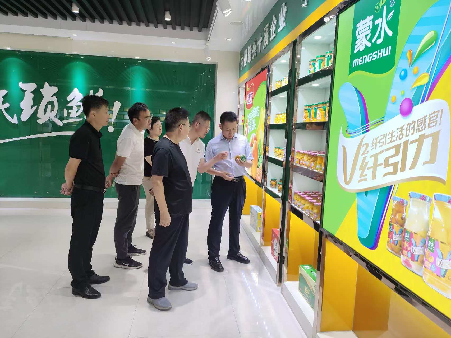 湖北省仙桃市剅河鎮(zhèn)來(lái)我公司考察罐頭全產(chǎn)業(yè)鏈發(fā)展情況
